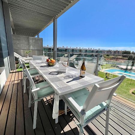 Superbe Appartement Spacieux Avec Terrasse Vue Piscine Vilamoura Luaran gambar