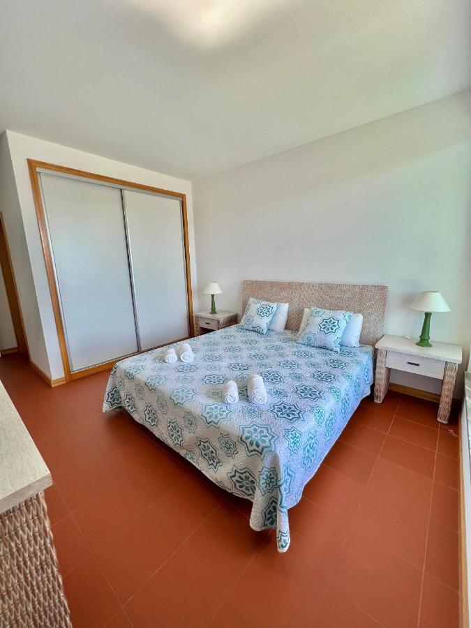Superbe Appartement Spacieux Avec Terrasse Vue Piscine Vilamoura Luaran gambar