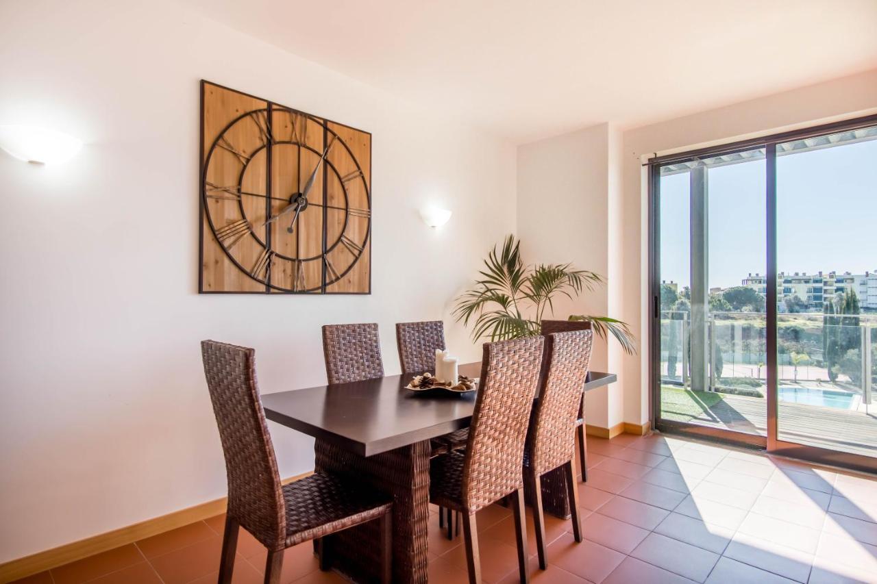 Superbe Appartement Spacieux Avec Terrasse Vue Piscine Vilamoura Luaran gambar