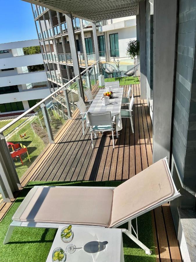 Superbe Appartement Spacieux Avec Terrasse Vue Piscine Vilamoura Luaran gambar