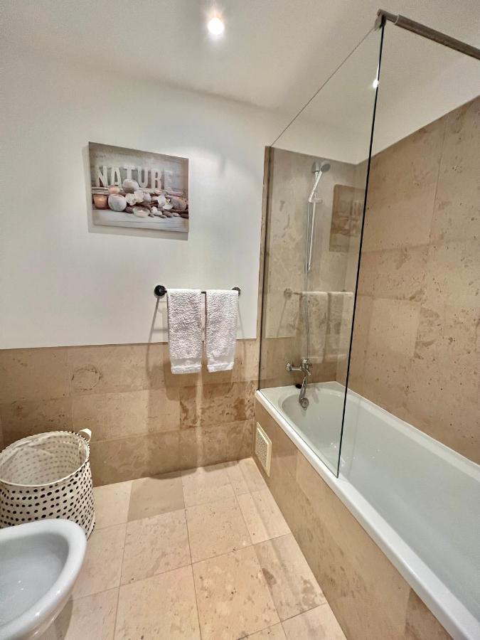 Superbe Appartement Spacieux Avec Terrasse Vue Piscine Vilamoura Luaran gambar