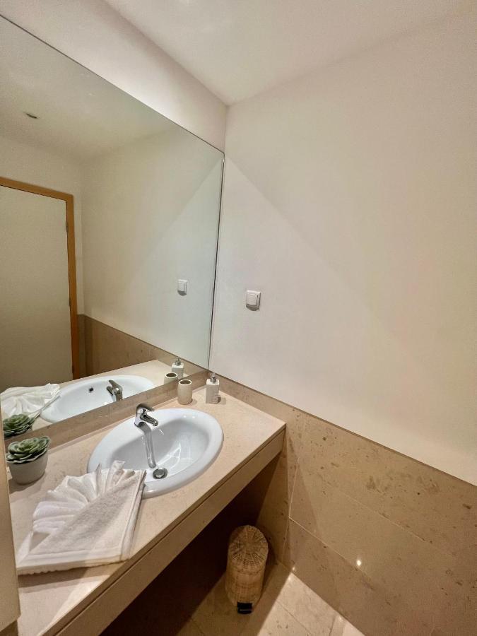 Superbe Appartement Spacieux Avec Terrasse Vue Piscine Vilamoura Luaran gambar