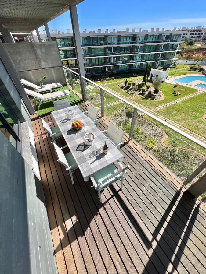 Superbe Appartement Spacieux Avec Terrasse Vue Piscine Vilamoura Luaran gambar